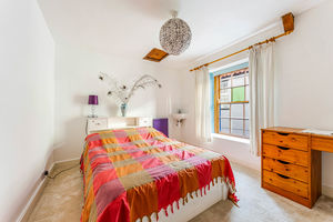 Photo 25- click for photo gallery